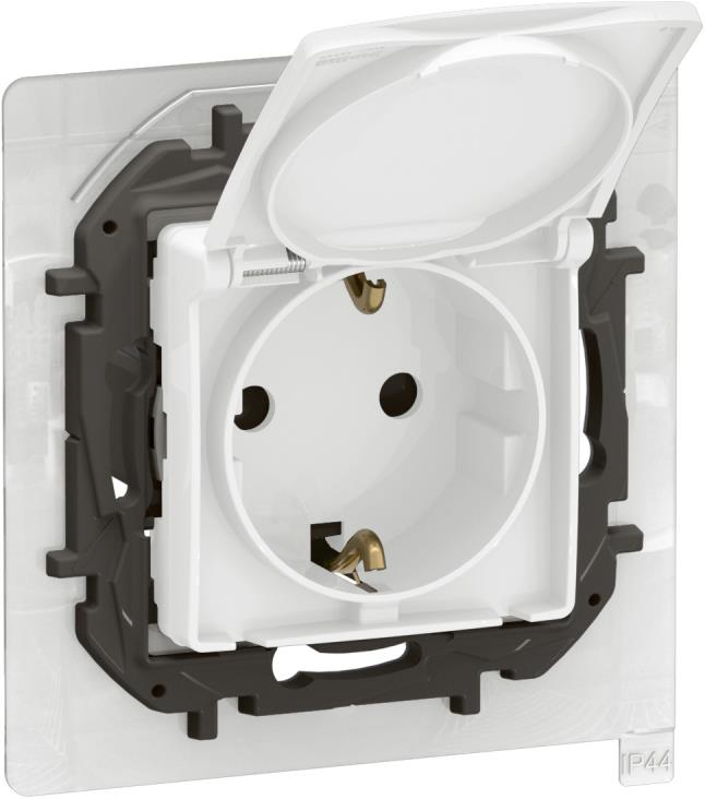 Контакт ШУКО 16A с капак IP44 и детска защита цвят Бял Niloe New Legrand