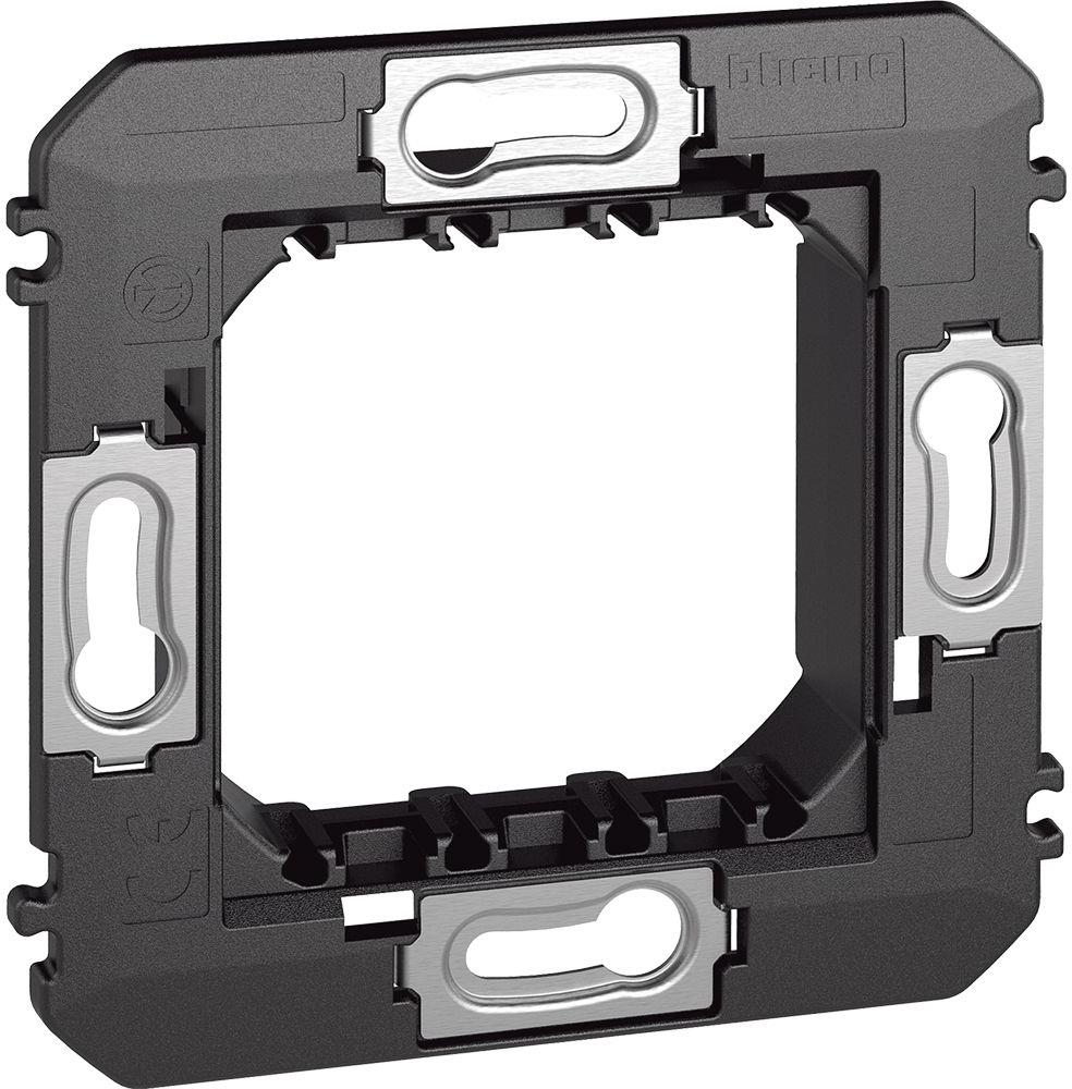 Носеща рамка 2+1 мод. за Kx8102P1 Living Now Bticino